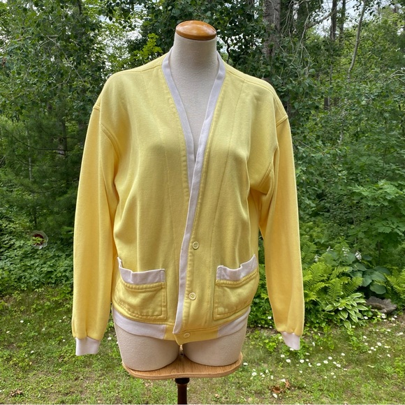🍋Lemon yellow vintage fleece cardigan from 70s or 80s. - Picture 1 of 5
